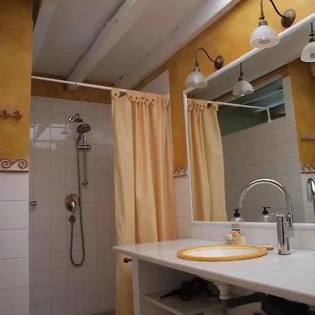 Casa Rehabilitada Siglo Xviii *