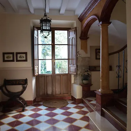 Casa Rehabilitada Siglo Xviii Baena